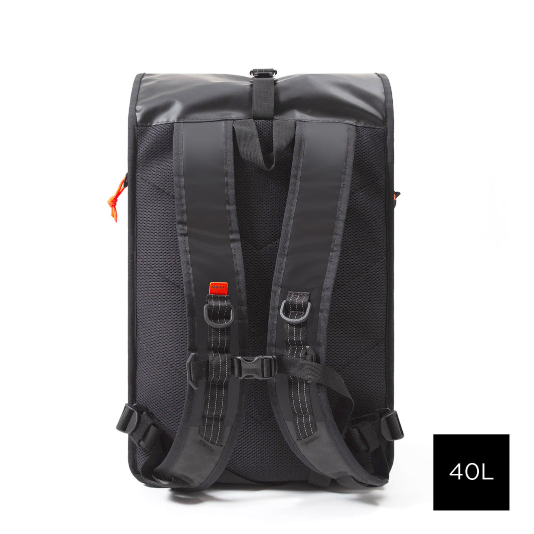 ROLLTOP BACKPACK - BLACK