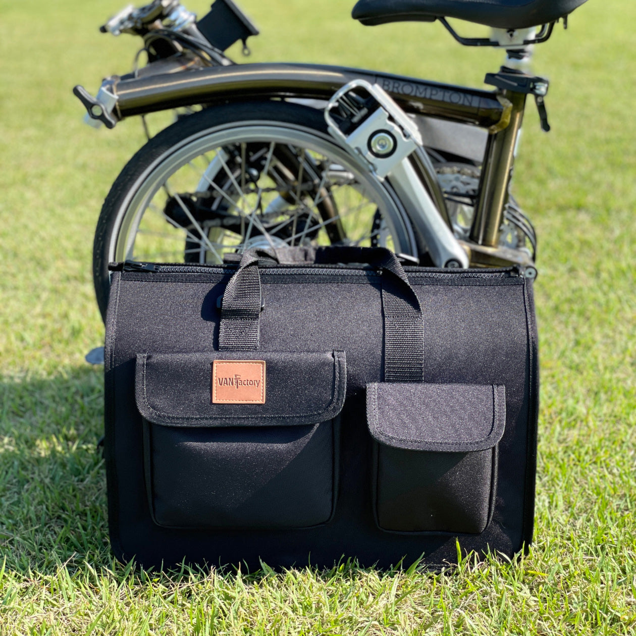 SoPoong Pet Carrier - Black