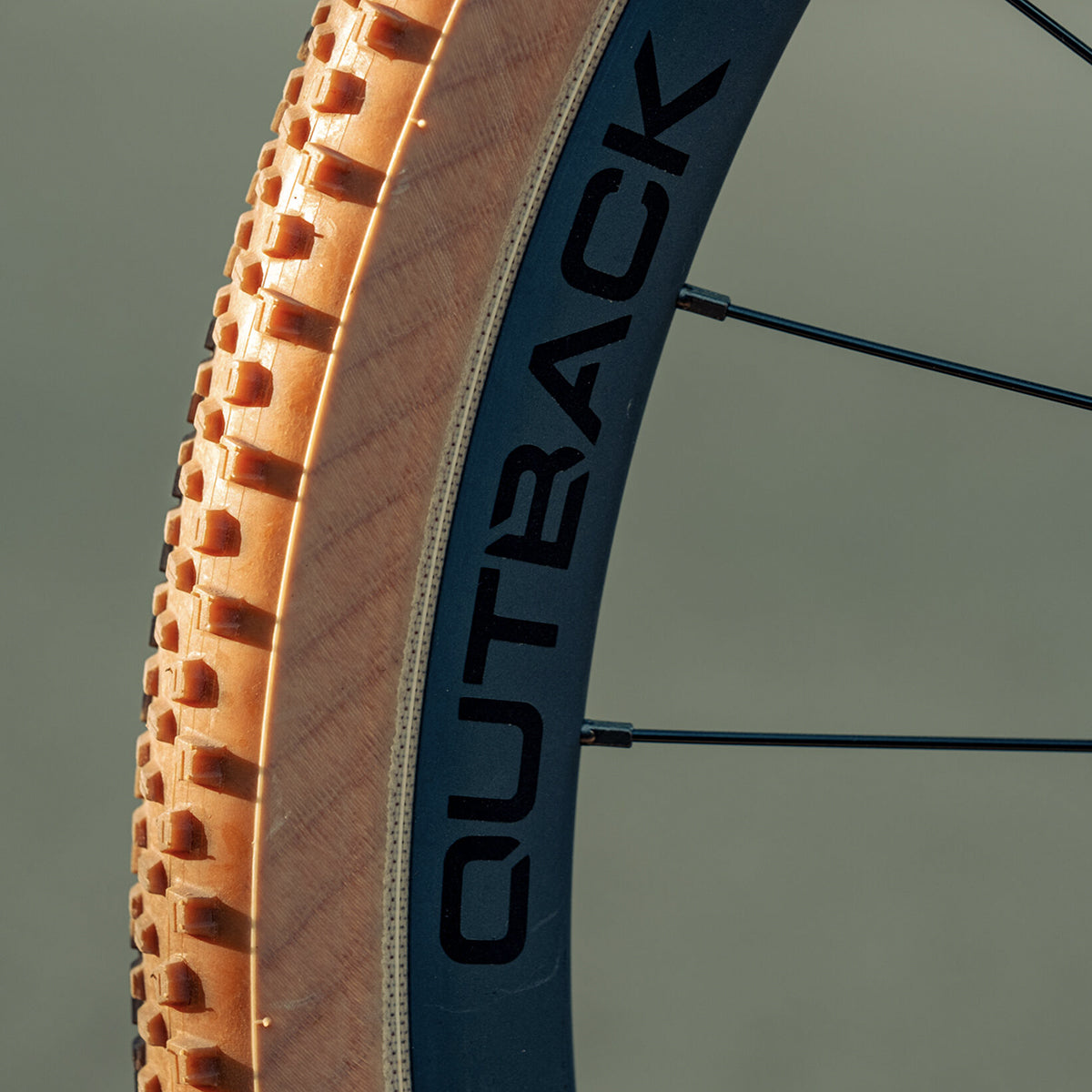 Outback Rim - 20" - Stealth Grey (Limited)