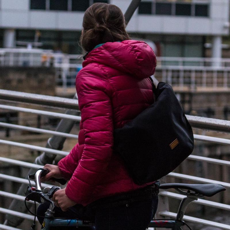 PACK MESSENGER BAG